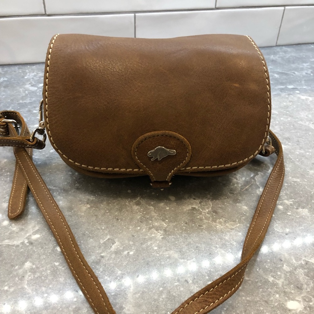 Roots leather crossbody bag